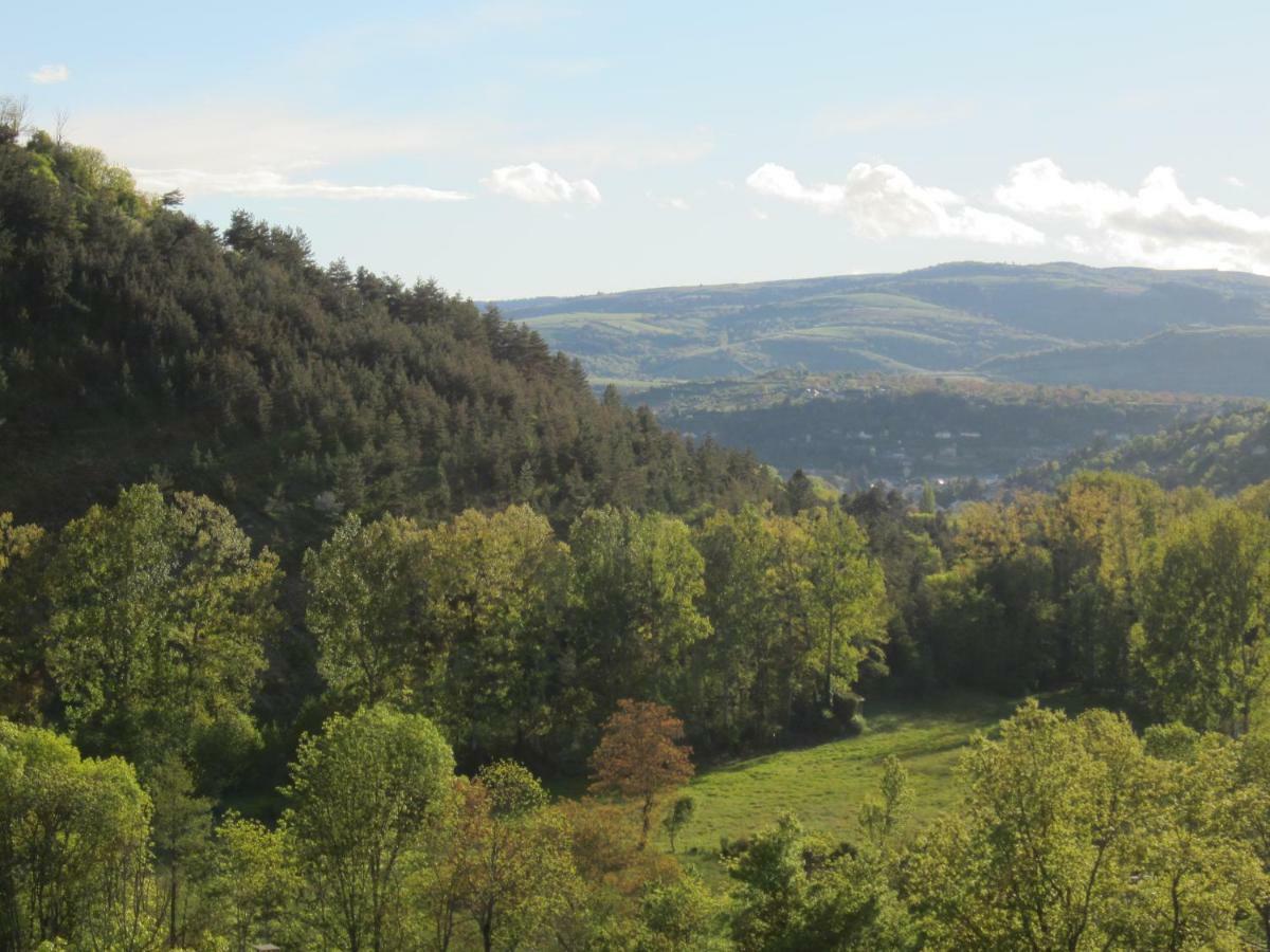 Lauz'Oustal Bed and Breakfast Montrodat Exteriör bild